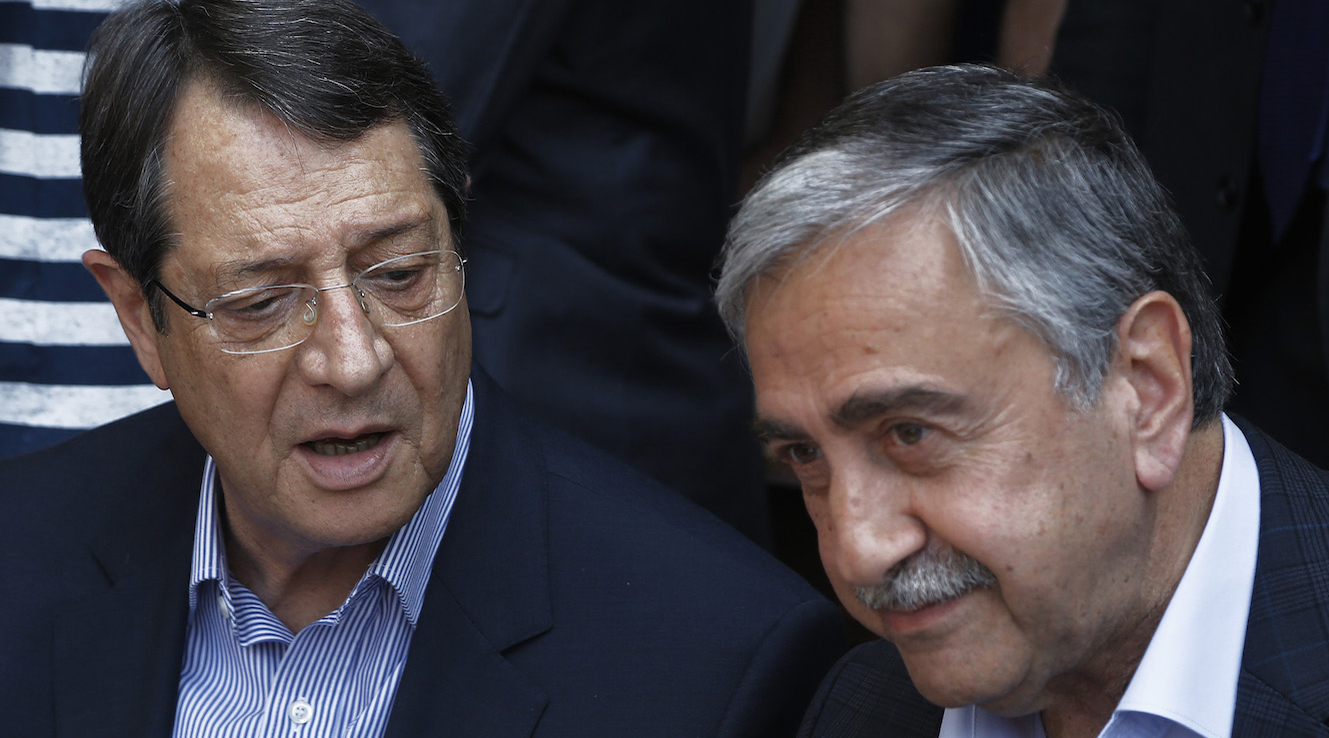 Анастасиадис и Акинчи