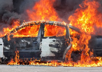 Полицейская машина - взрыв