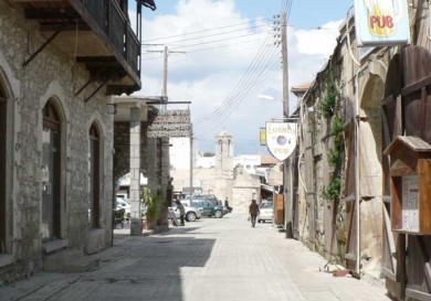 Улица Полиса